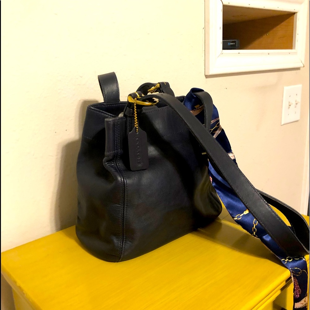 Coach Waverly Soho Vintage Navy leather Tote EUC